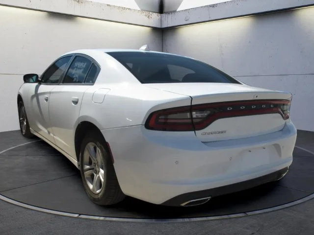 Used 2023 White Dodge SXT image 4
