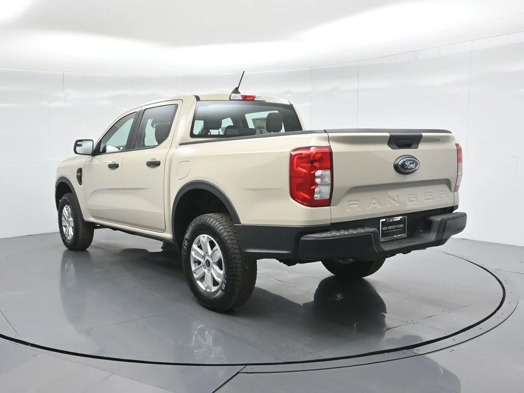 New 2025 Beige Ford XL image 28