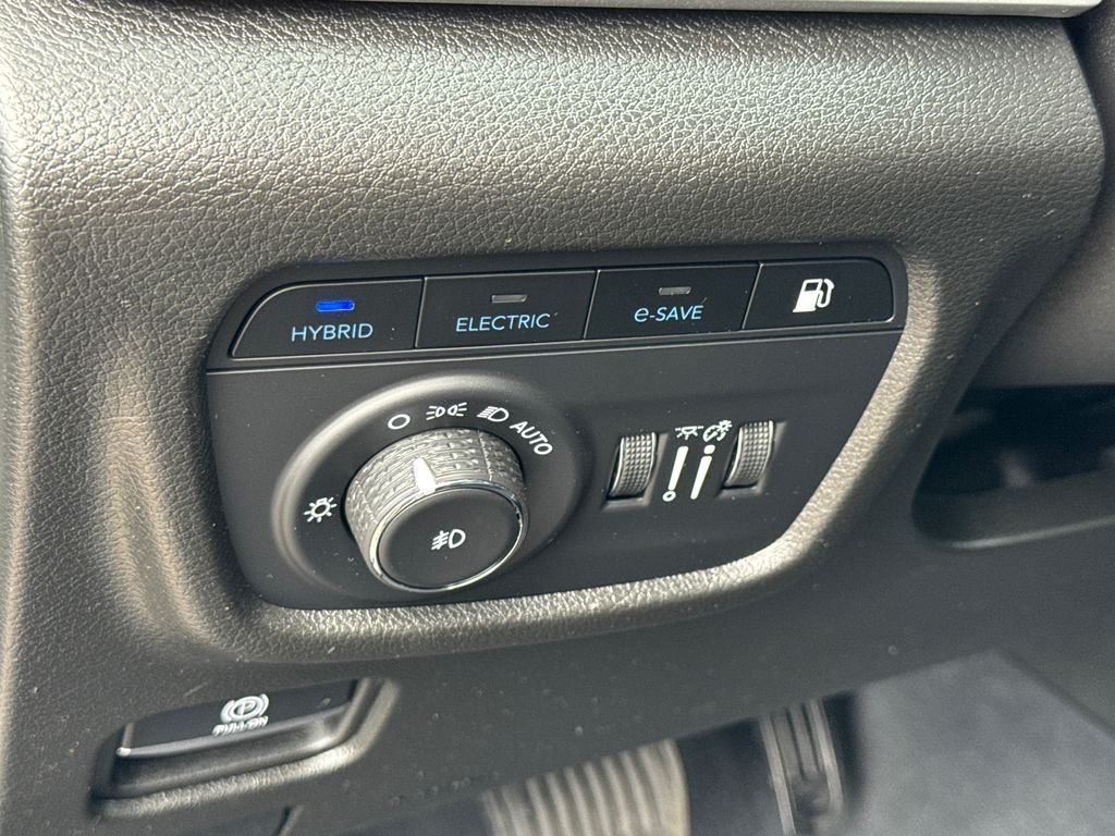Used 2022 Black Jeep 4xe image 28