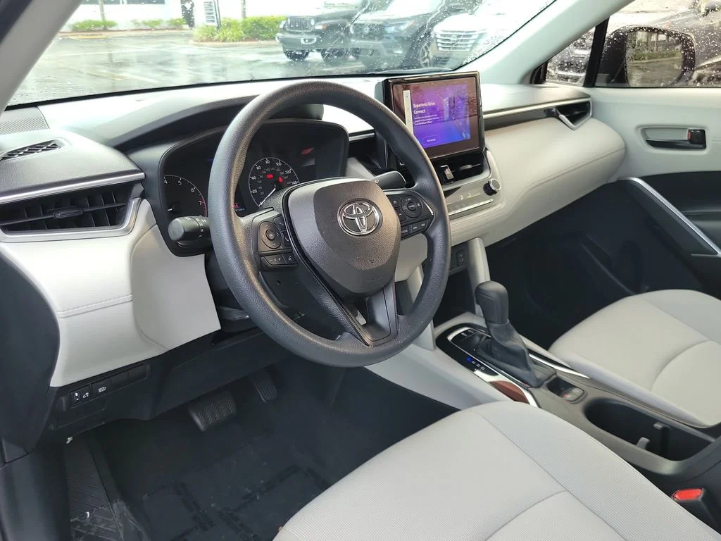 Used 2024 Black Toyota L image 12