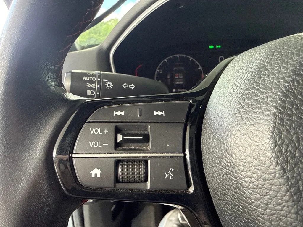 Used 2024 Gray Honda Base image 23