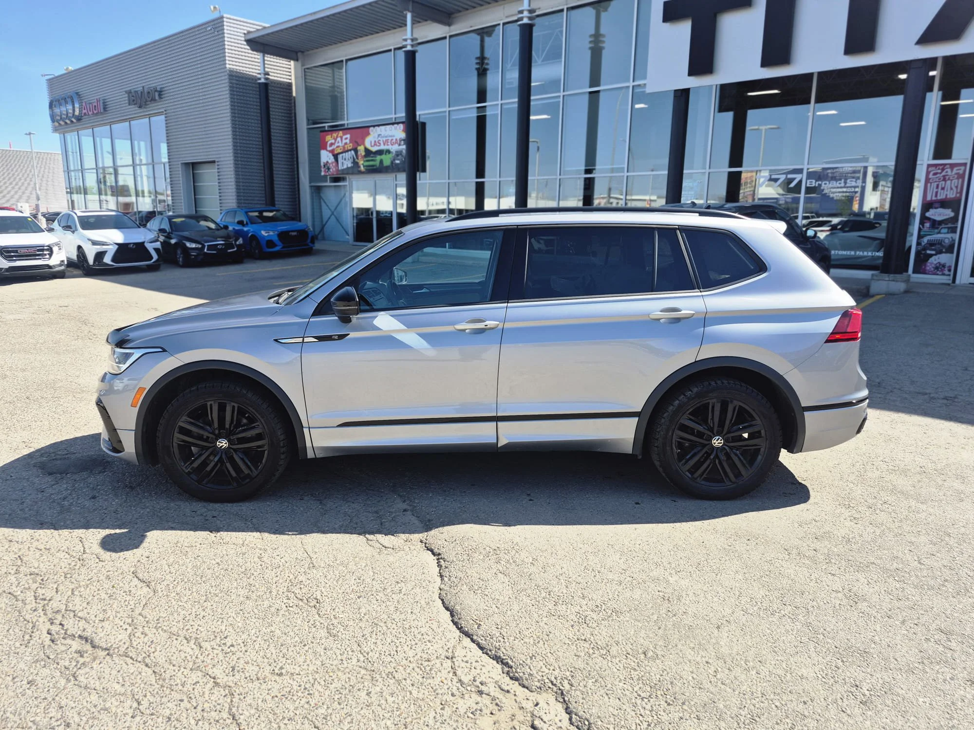 Certified Used 2022 Pyrite Silver Metallic Volkswagen Comfortline R-Line Black Edition*Adaptive Cruise | Remote Start | Htd Leather | Pano Roof | CarPlay image 6