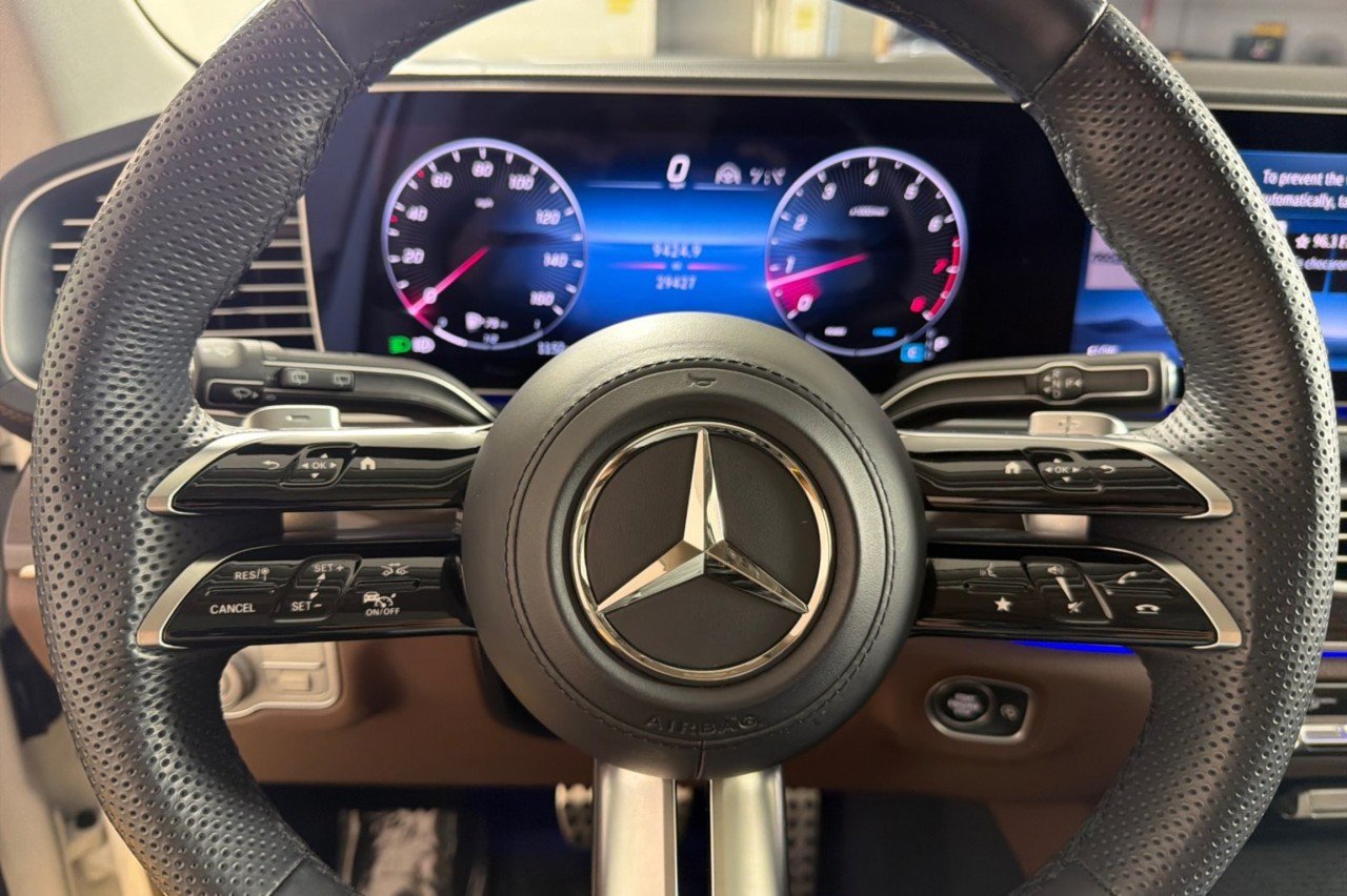 Certified Used 2024 MANUFAKTUR Diamond White Metallic Mercedes-Benz GLS 450 image 21