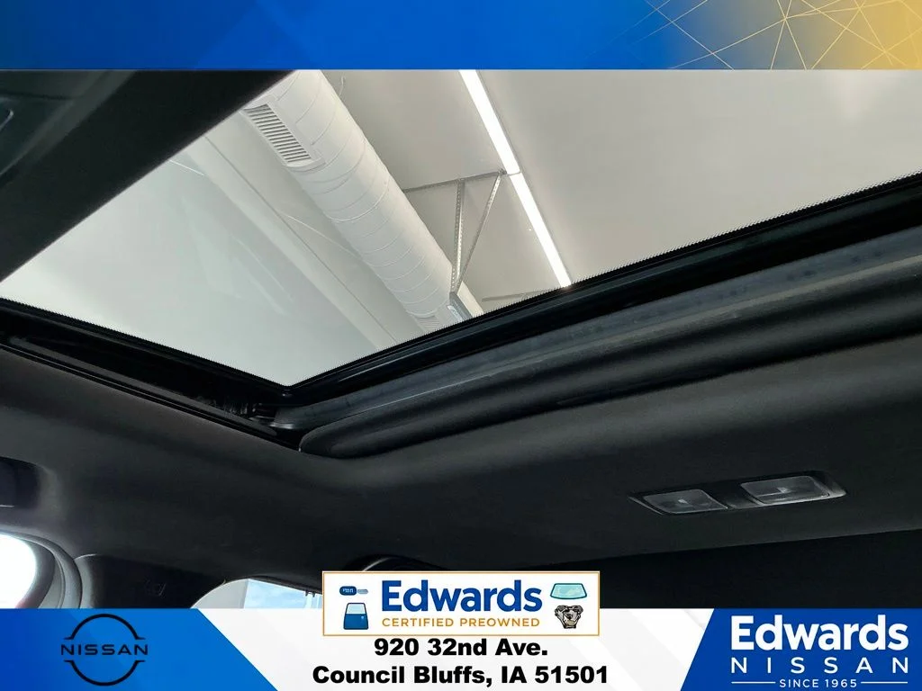 Used 2021 White Mazda Grand Touring image 41