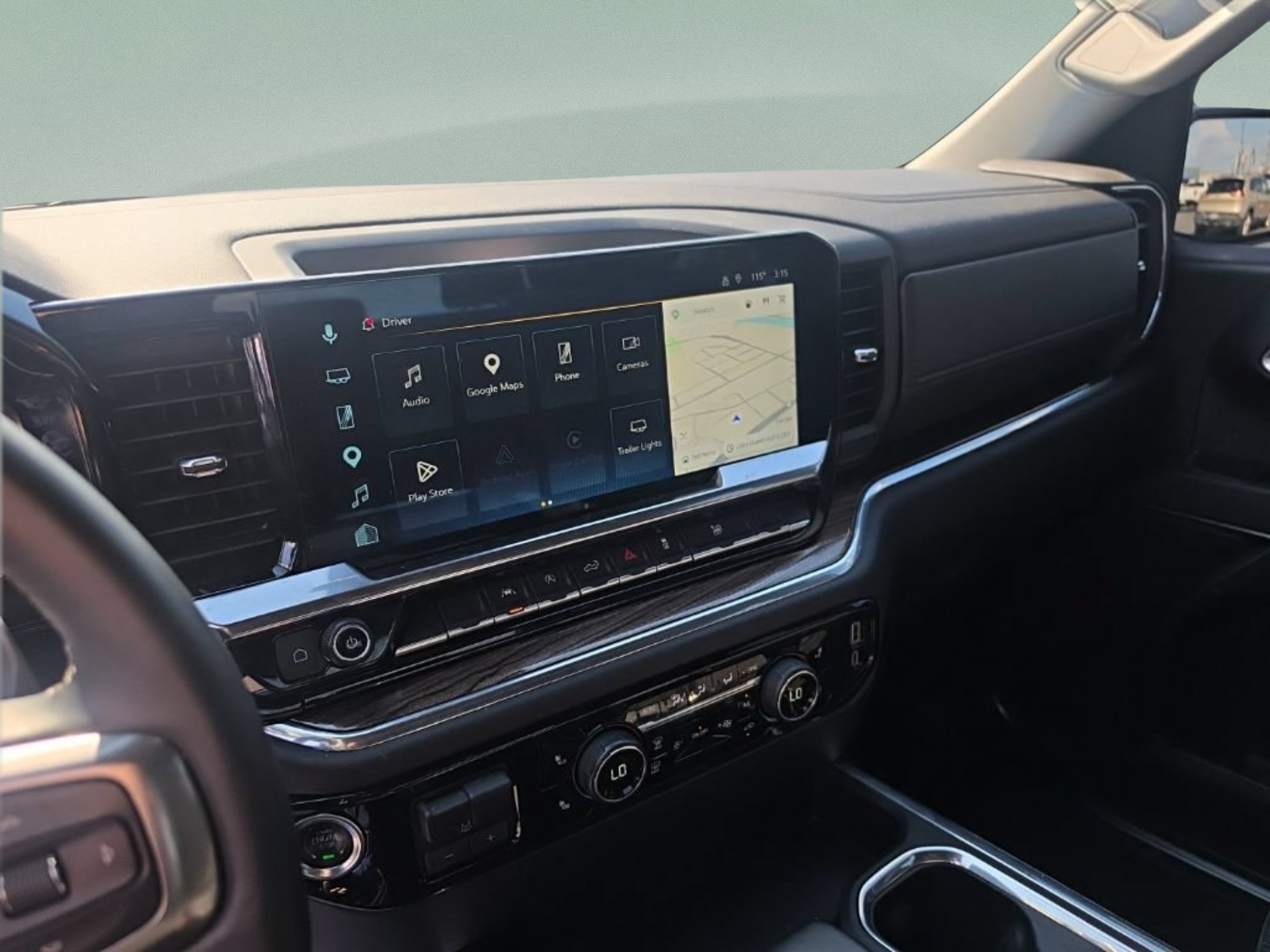 Used 2025 Summit White Chevrolet LT image 17