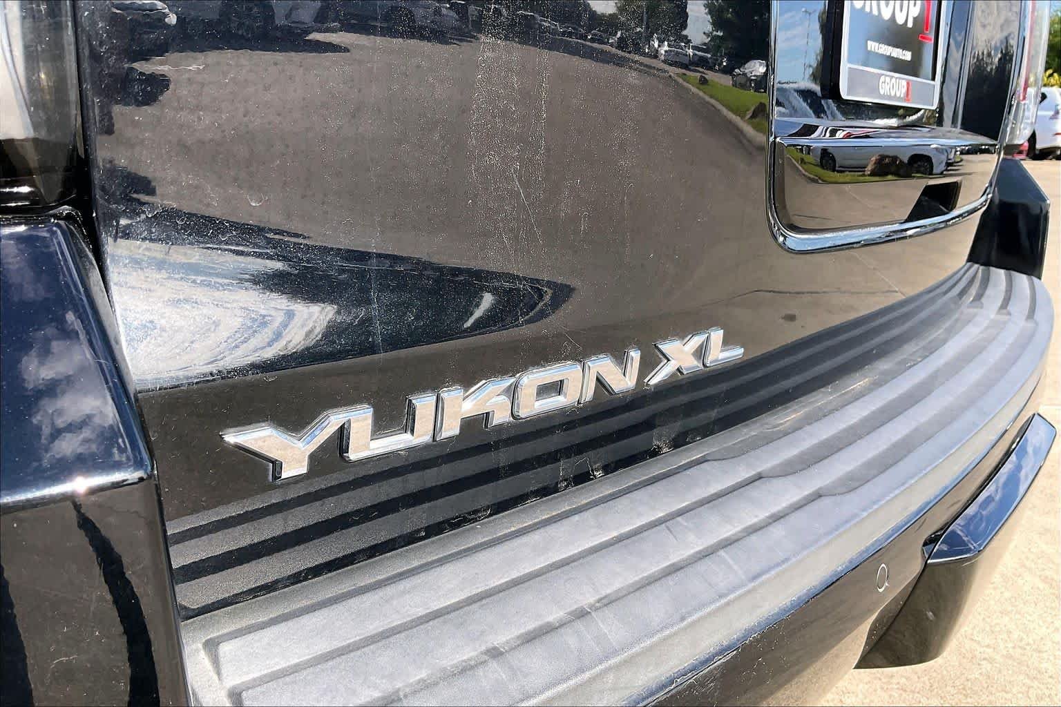 Used 2018 Onyx Black GMC SLT image 29