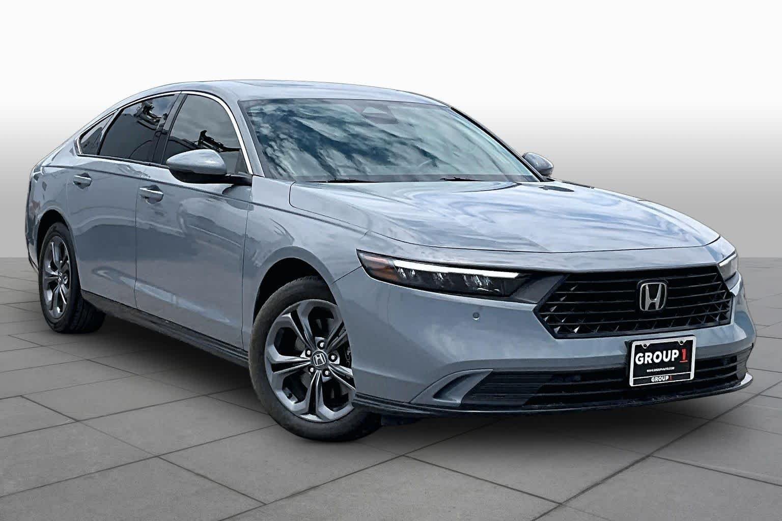 Used 2024 Urban Gray Pearl Honda EX-L image 3
