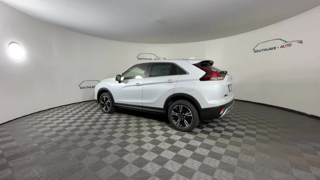2025 Mitsubishi Eclipse Cross SE - Photo 6