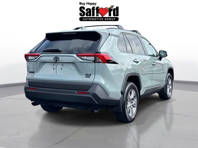 Used 2023  Toyota XLE image 9