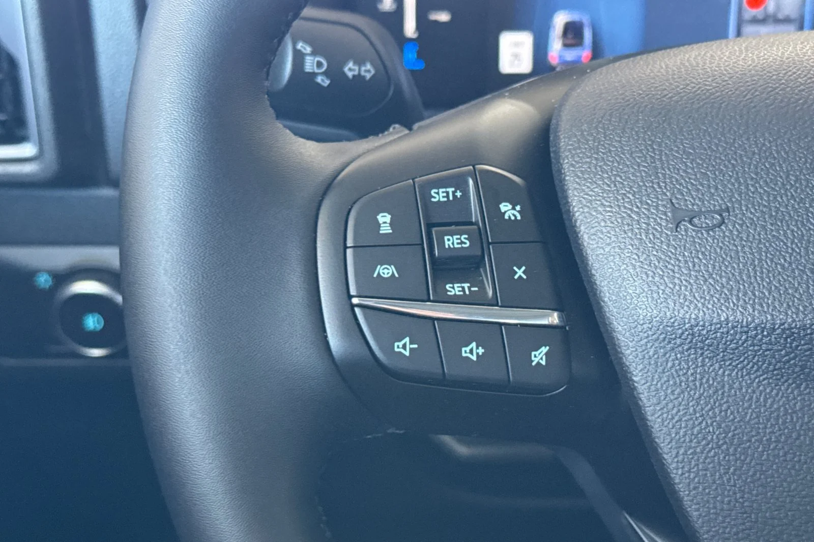 New 2026 Carbonized Gray Metallic Ford Outer Banks® image 29