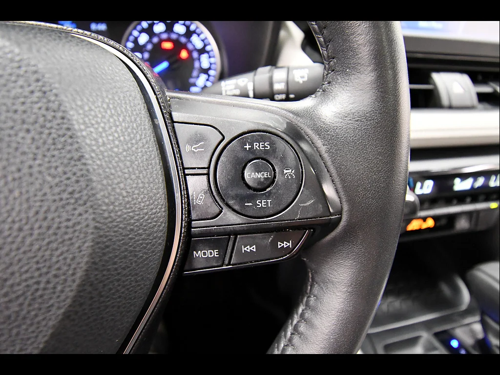 2019 Toyota RAV4 XLE - Photo 22