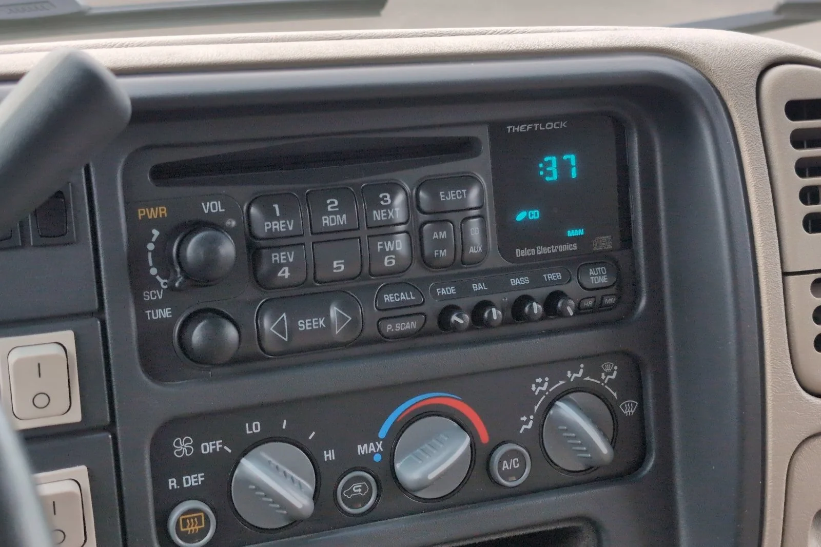 Used 1996  Chevrolet 4DR 4WD 1500 image 19