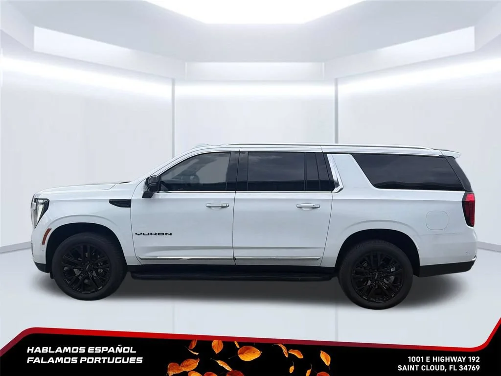 New 2026 Summit White GMC Elevation image 2