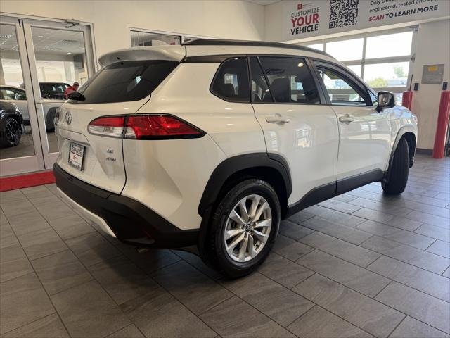 Certified Used 2023 WIND CHILL PEARL Toyota  image 6