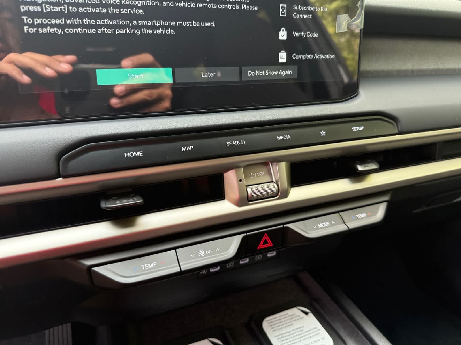 New 2027 Ebony Black Kia LX image 17
