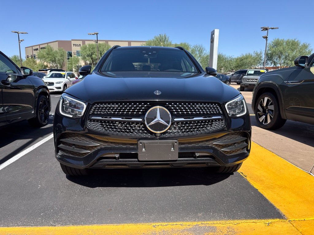 Used 2020  Mercedes-Benz GLC 300 image 2