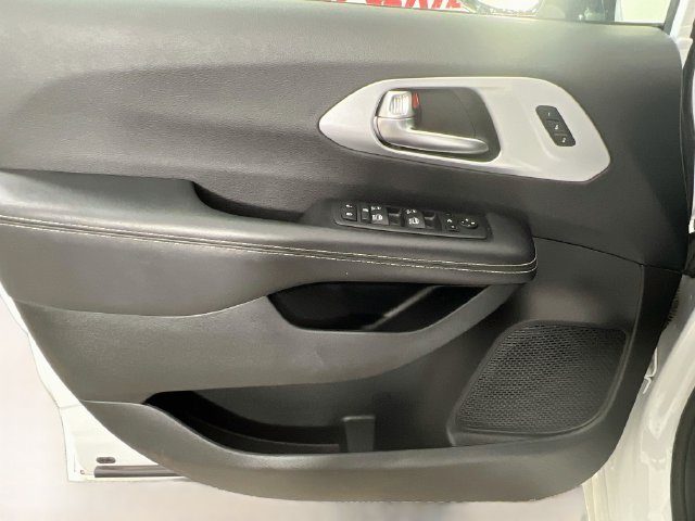 2025 Chrysler Pacifica Limited - Photo 34