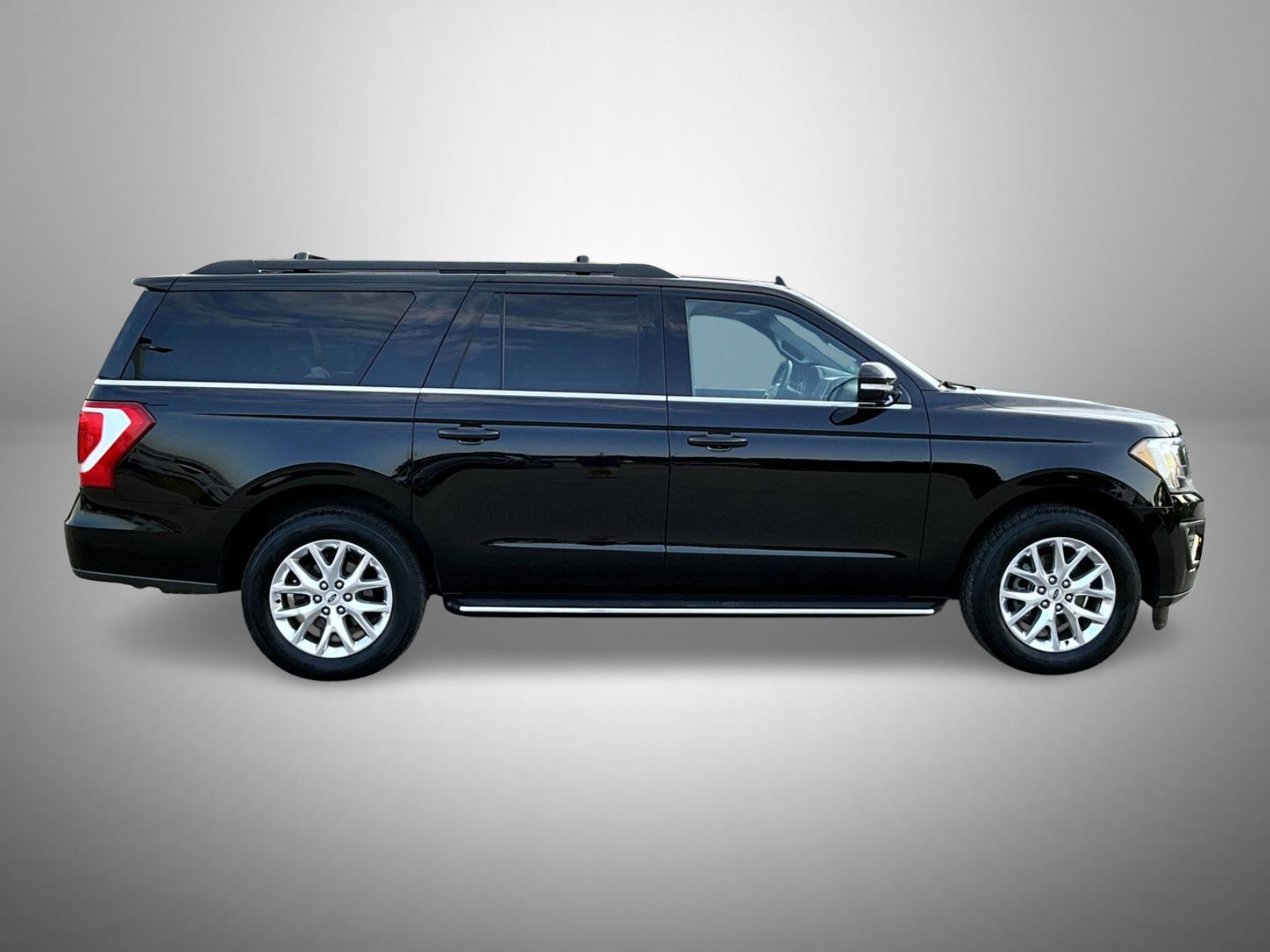 Used 2021 Black Ford XLT image 4