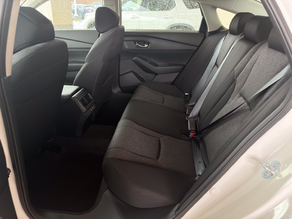 New 2026 Platinum White Pearl Honda SE image 19