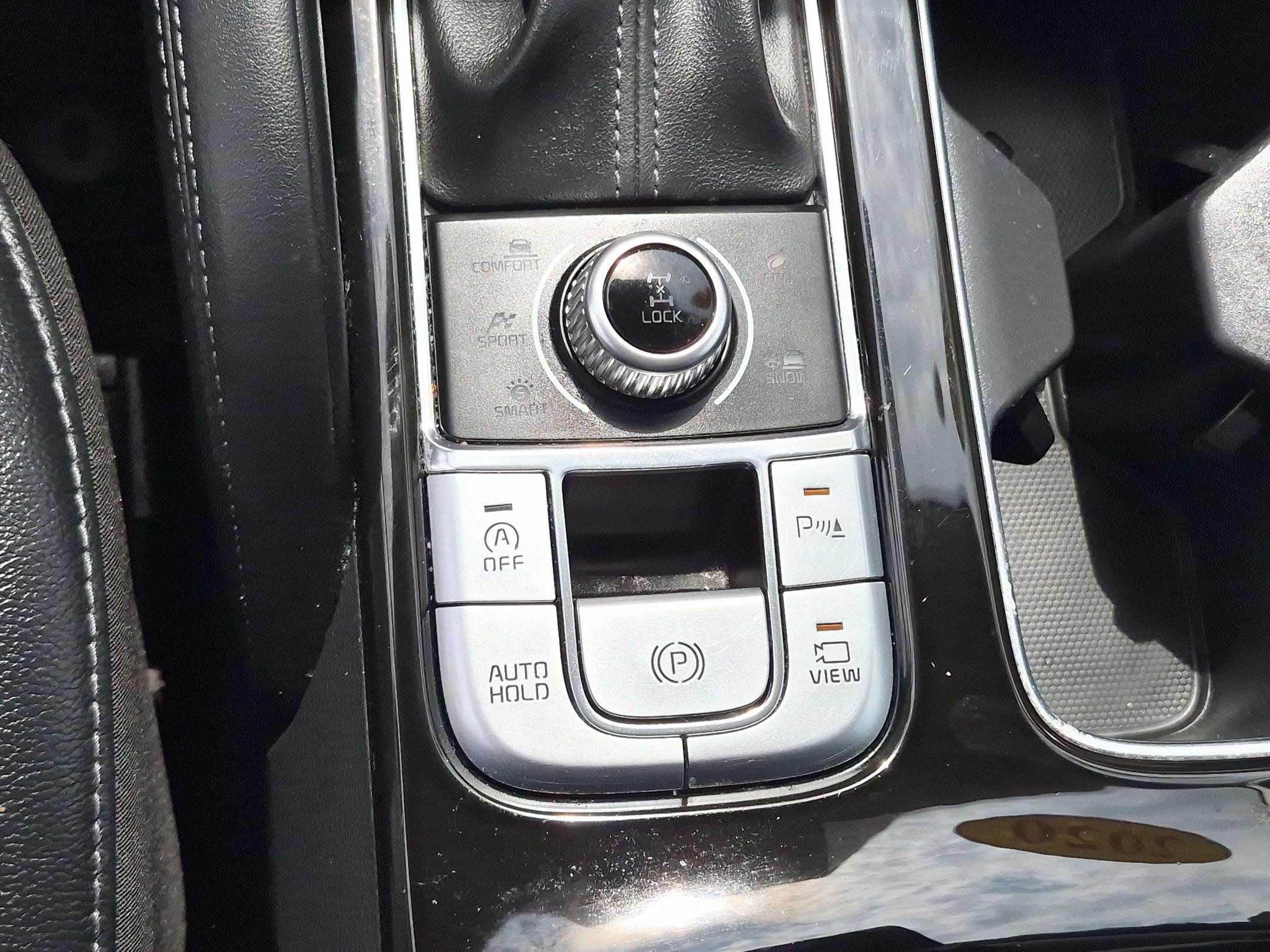 Used 2020 Dark Moss Kia SX image 23