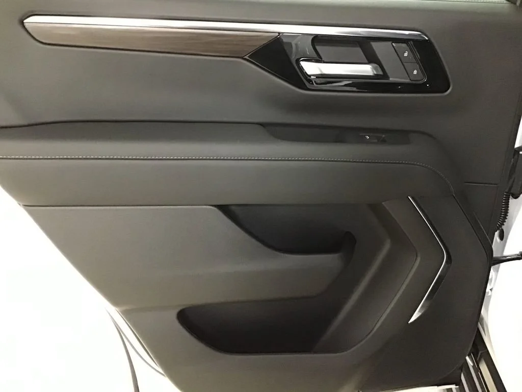 2026 Chevrolet Tahoe LS - Photo 14