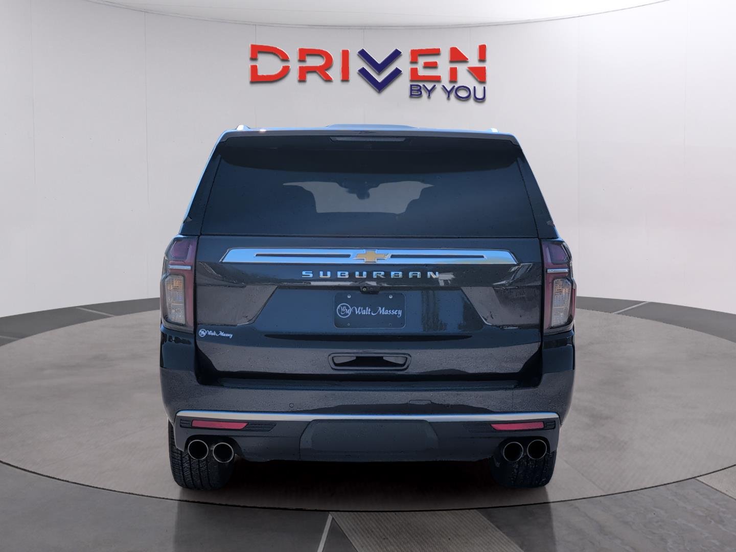 Used 2023 Dark Ash Metallic Chevrolet High Country image 4