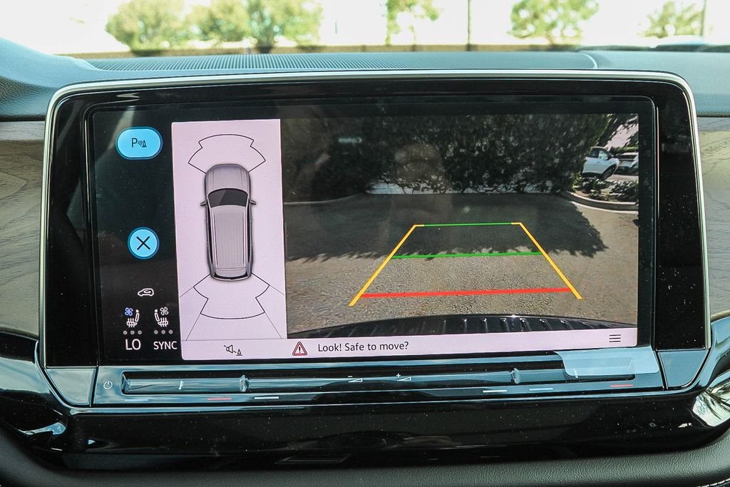 New 2026 Black Volkswagen SE w/Technology image 21