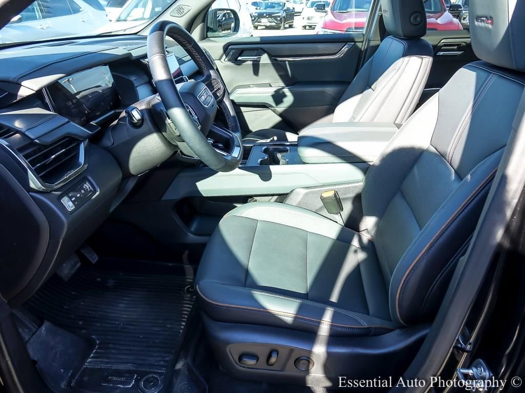 2024 GMC ACADIA - Image 8