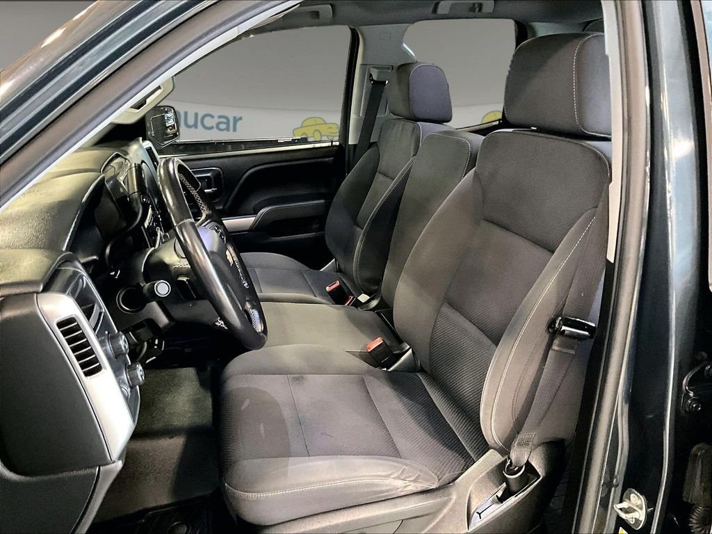 Used 2018 Gray Chevrolet LT image 10