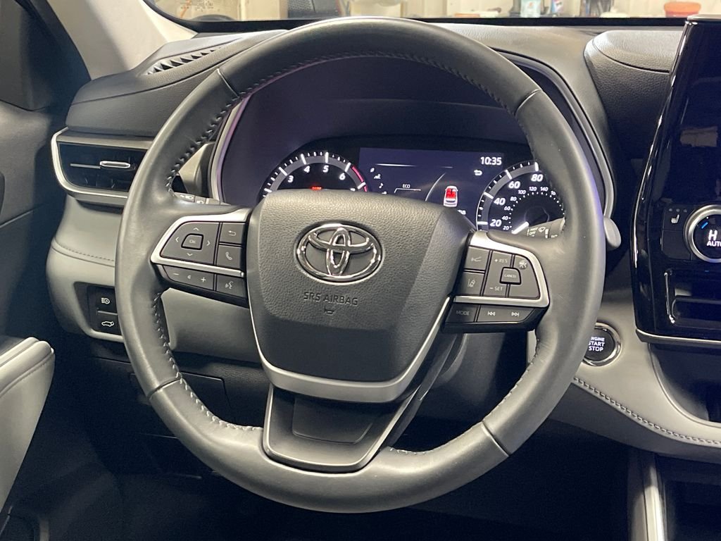 Used 2023 Black Toyota XLE image 19