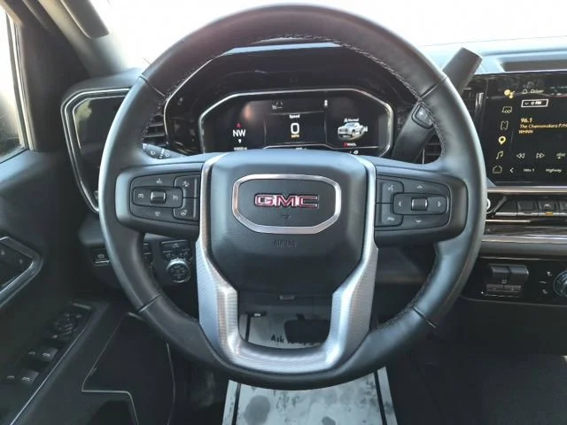 Certified Used 2025 Onyx Black GMC Elevation image 18