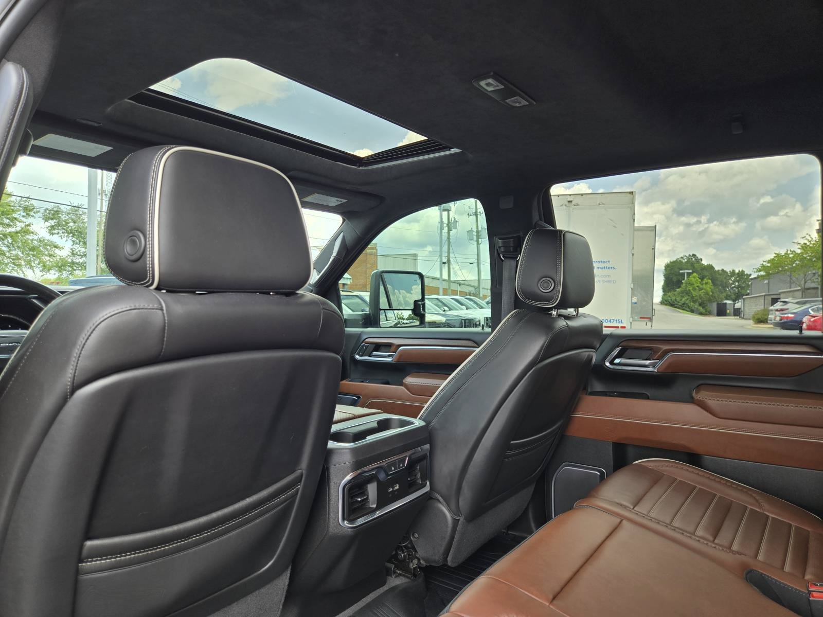 Used 2024 ONYX BLACK GMC Denali Ultimate image 14