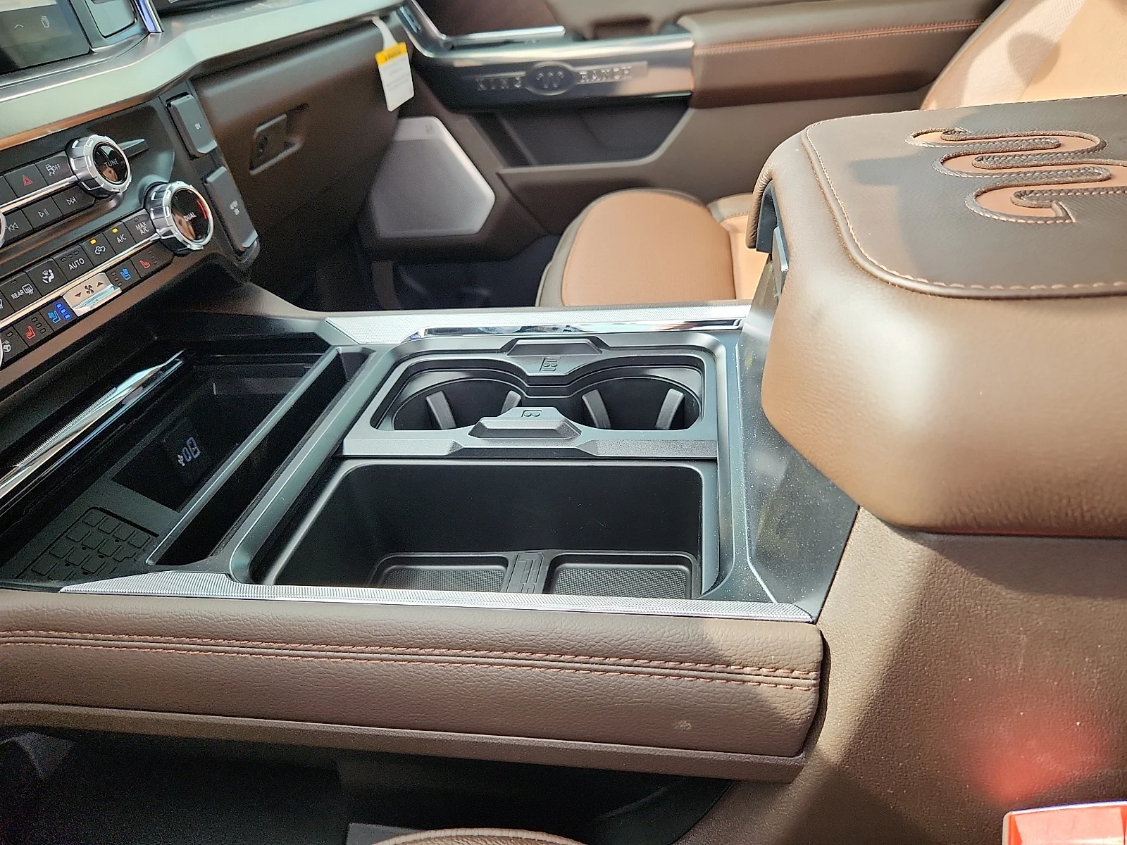 New 2026 Star White Metallic Tri-Coat Ford F-350® King Ranch® image 25