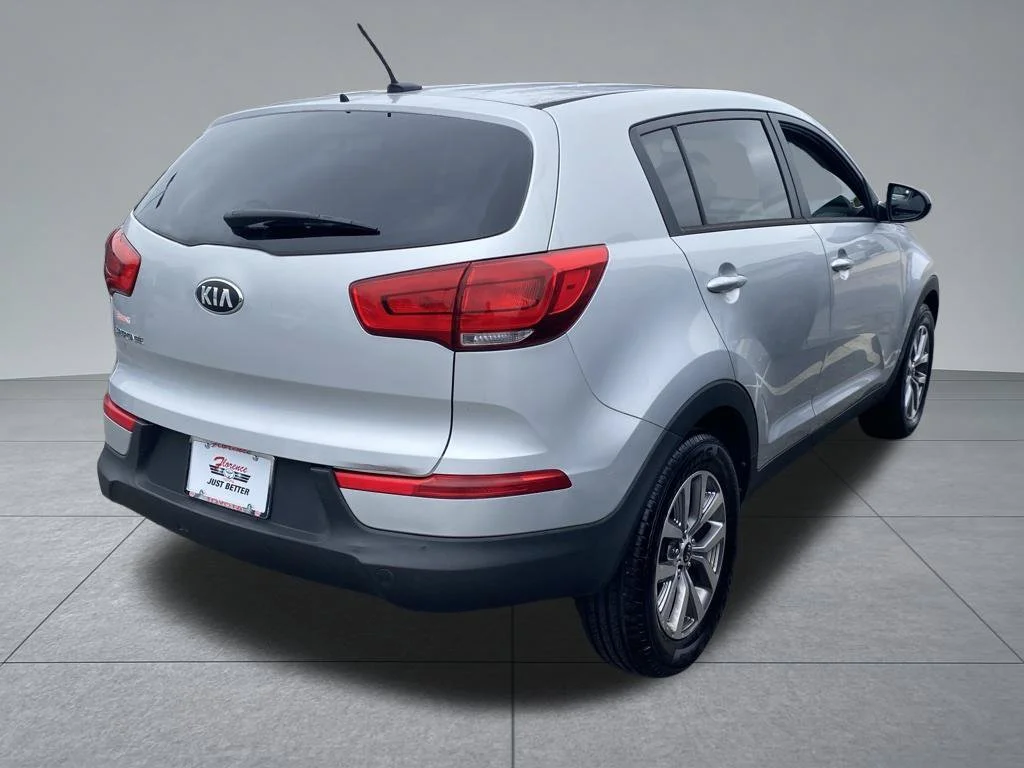 Used 2015 Silver Kia LX image 11