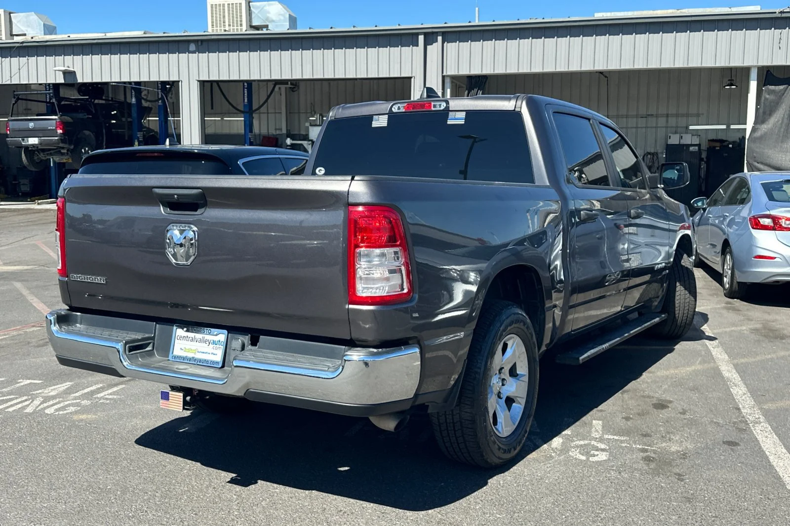 Used 2023 Granite Crystal Metallic Clearcoat Ram Big Horn image 5