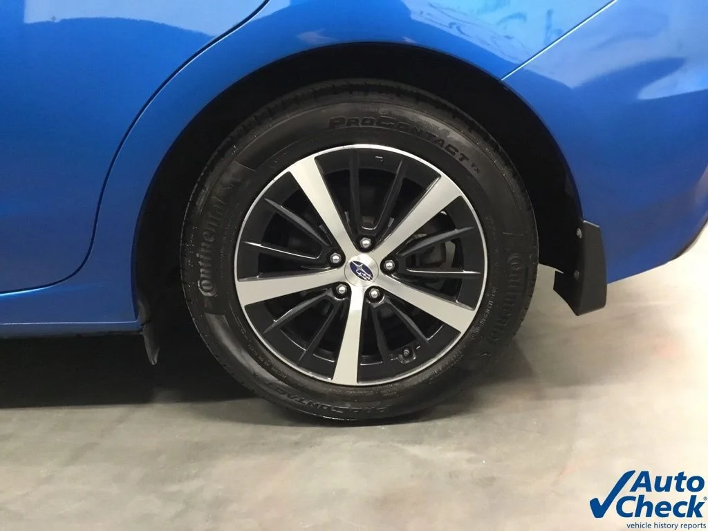 Used 2020 Blue Subaru Premium image 19