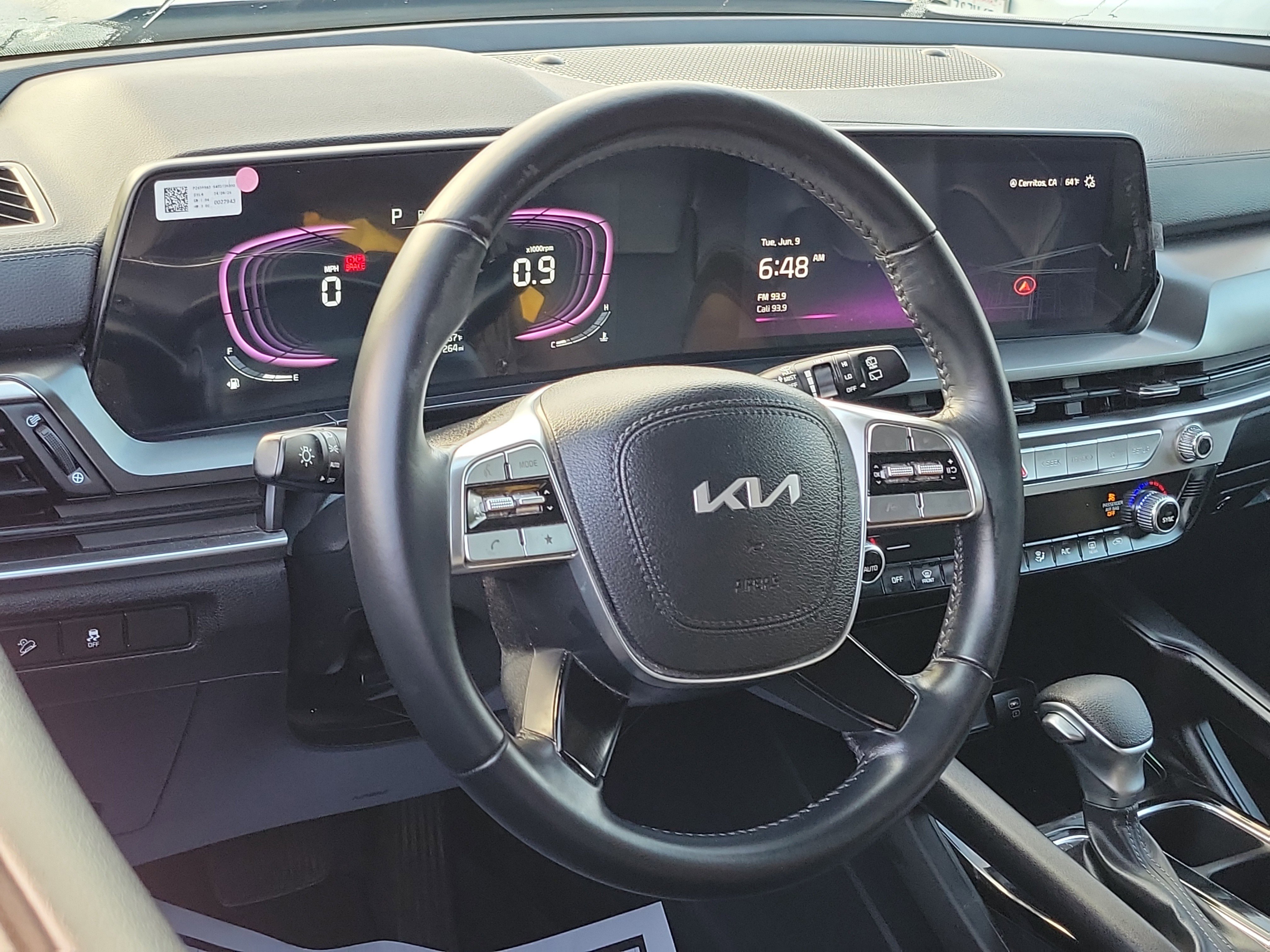 2025 Kia Telluride LX - Photo 9