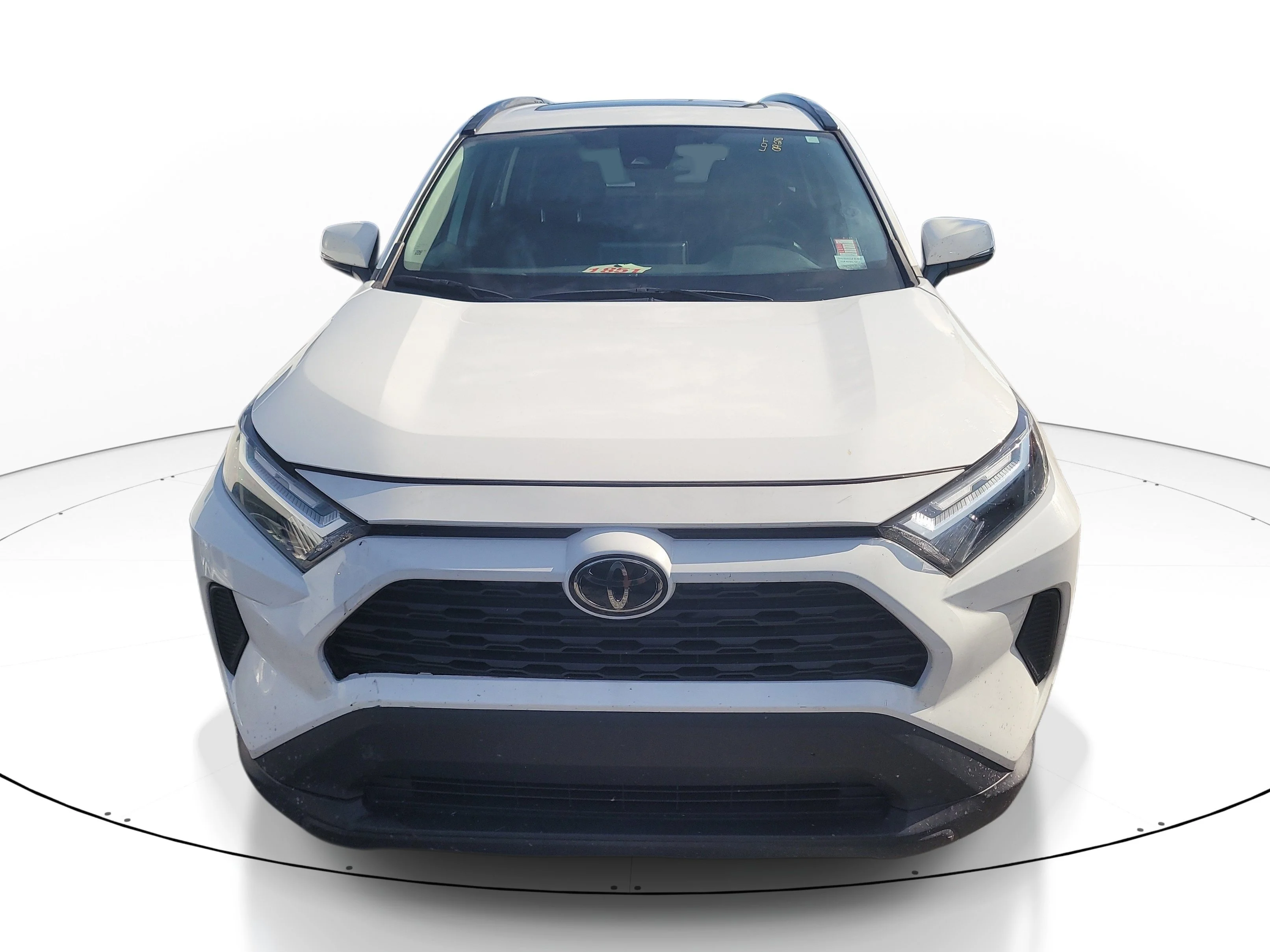 Used 2023 Ice Toyota XLE image 2