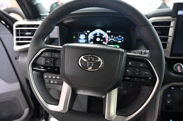New 2026 Black Toyota Platinum image 29