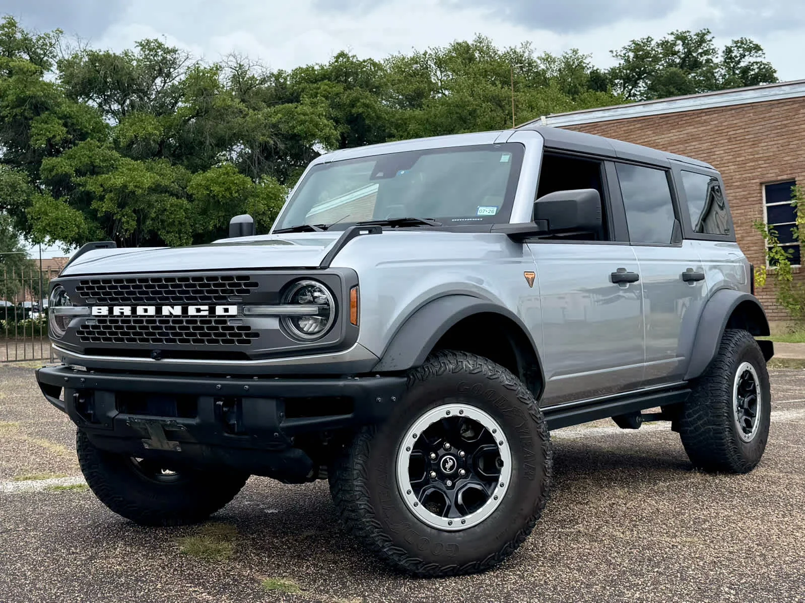 2023 Ford Bronco Badlands 4x4's photo