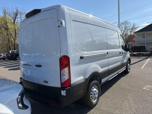 New 2026 Oxford White Ford Cargo Van image 4