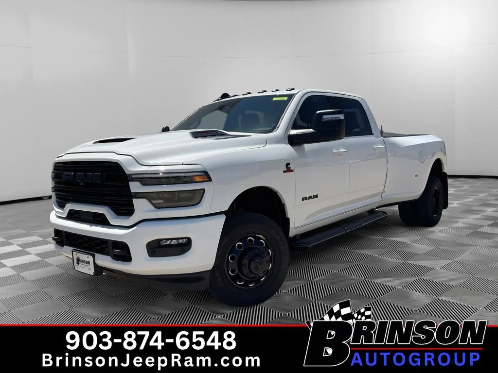 New 2026 Bright White Clear-Coat Exterior Paint RAM Laramie image 1