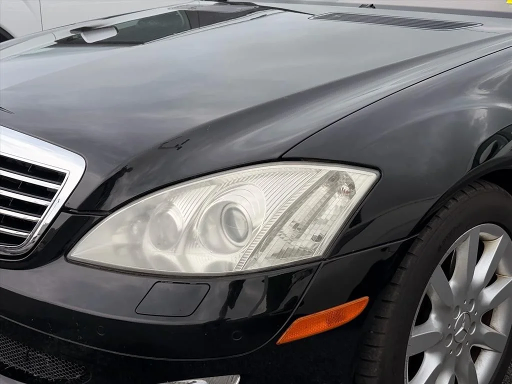 Used 2007 Black Mercedes-Benz S 550 image 4