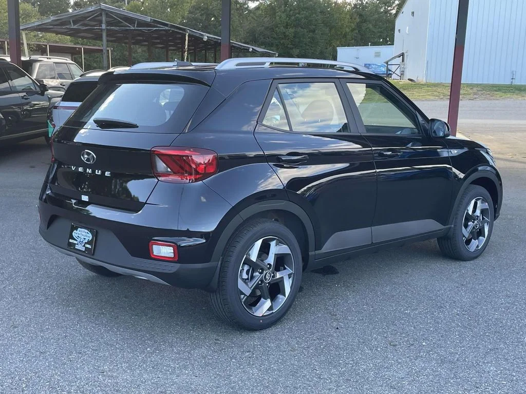 New 2026 Black Hyundai SEL image 7