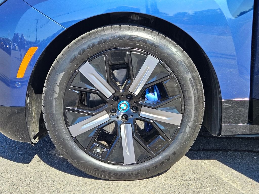 Certified Used 2025 Blue BMW xDrive50 image 39