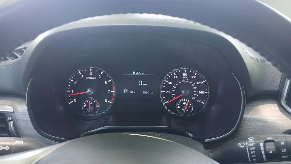 Used 2021 Moss Kia EX image 9