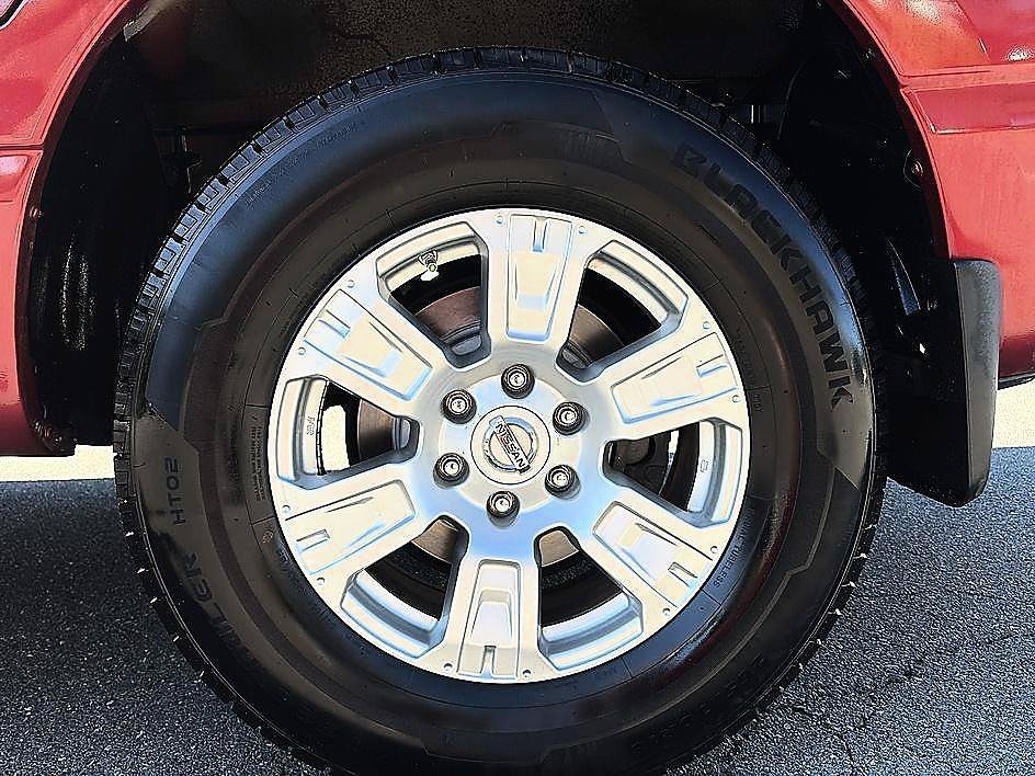 Used 2017 Cayenne Red Nissan SV image 10