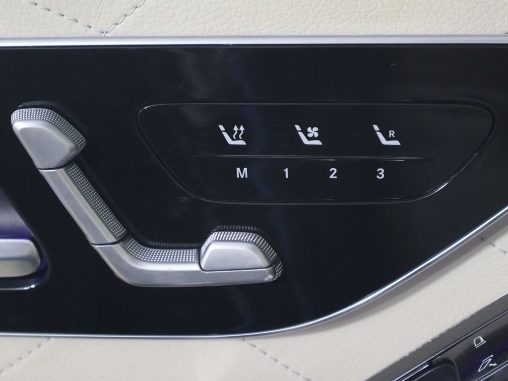 Used 2021 Gray Mercedes-Benz S 580 image 38