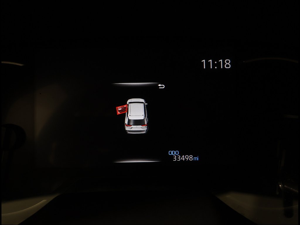 Used 2025 Ice Cap Toyota XLE image 9