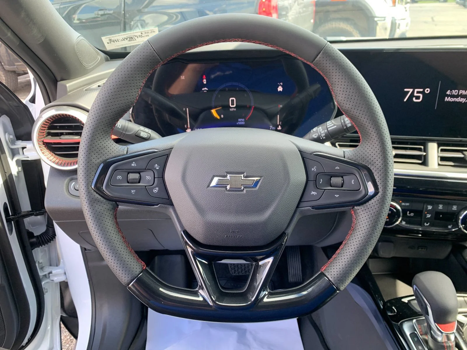 2026 Chevrolet Trax RS - Photo 25